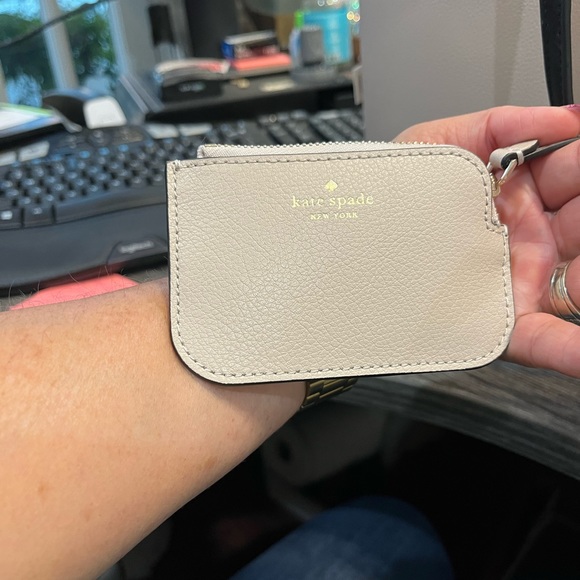 Brand New Reversible Kate Spade Tote used once beautiful Taupe and Black - Picture 6 of 10